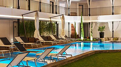 Mola Cunda Hotel Havuz / Deniz