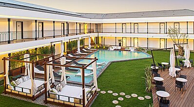 Mola Cunda Hotel Havuz / Deniz