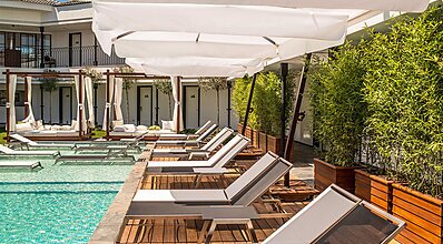Mola Cunda Hotel Havuz / Deniz