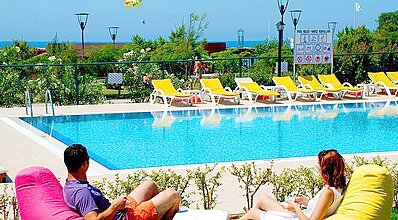 Monachus Hotel & Spa Havuz / Deniz