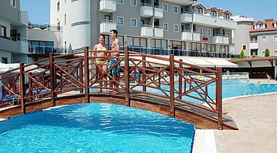 Monachus Hotel & Spa Havuz / Deniz