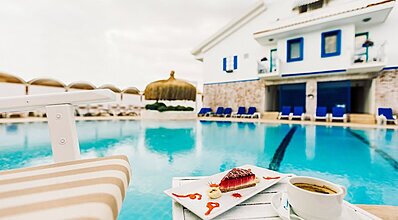 Monta Verde Hotel Havuz / Deniz