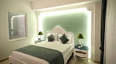 Montebello Deluxe Oda