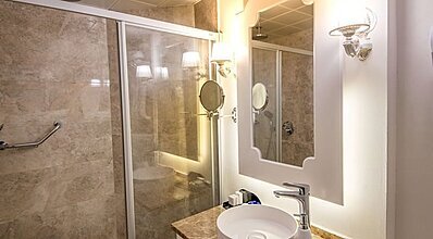 Montebello Deluxe Oda