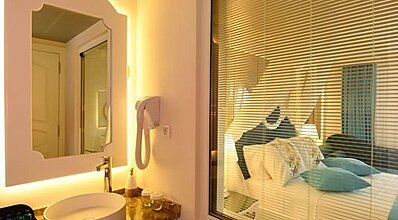 Montebello Deluxe Oda