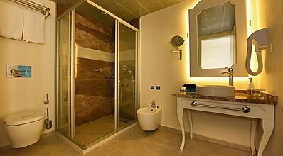 Montebello Deluxe Oda