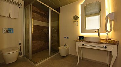 Montebello Deluxe Oda