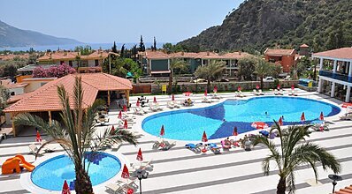 Montebello Resort Havuz / Deniz