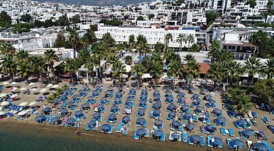 Nagi Beach Hotel Genel Görünüm