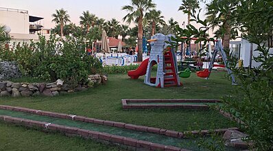 Nagi Beach Hotel Genel Görünüm