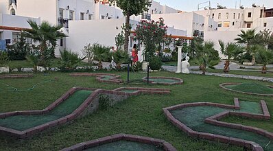 Nagi Beach Hotel Genel Görünüm