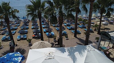 Nagi Beach Hotel Havuz / Deniz