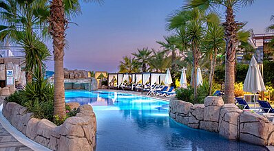 Numa Bay Exclusive Hotel Havuz / Deniz