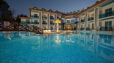 Ocean Blue High Class Hotel Havuz / Deniz