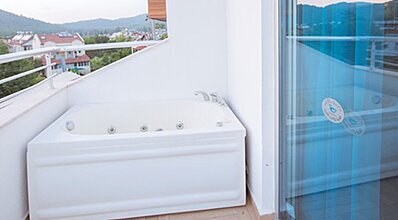 Ocean Blue High Class Hotel Oda