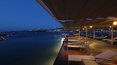 Olira Boutique Hotel Havuz / Deniz