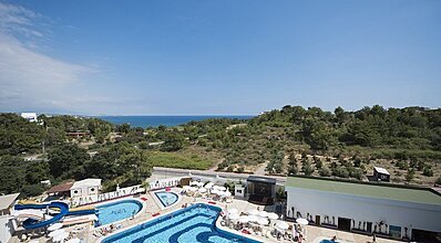 Öz Hotels Sui Havuz / Deniz