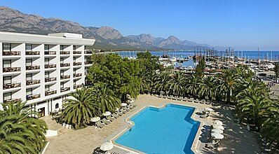 Özkaymak Marina Hotel Havuz / Deniz