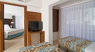 Palm Wings Kusadasi Beach Resort Oda