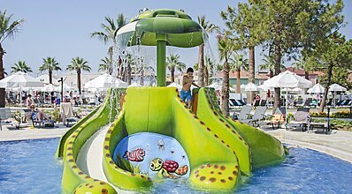 Palm Wings Kusadasi Beach Resort Havuz / Deniz