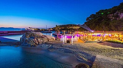 Pine Bay Holiday Resort Havuz / Deniz