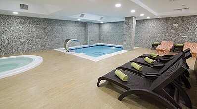 Prestige Thermal Hotel Spa & Wellness Havuz / Deniz