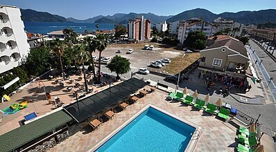 Reis Maris Hotel Havuz / Deniz