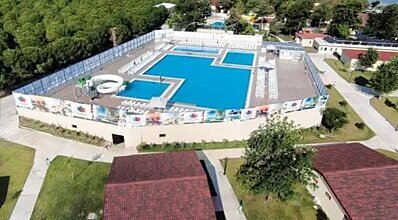 Rizom Tatil Köyü Havuz / Deniz