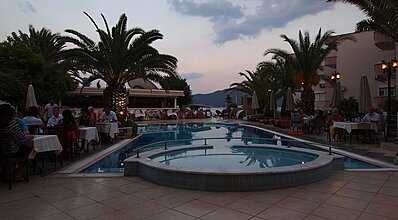 Romance Beach Otel Havuz / Deniz
