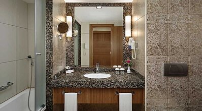 Royal Dragon Hotel Oda