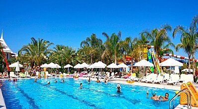 Royal Dragon Hotel Havuz / Deniz