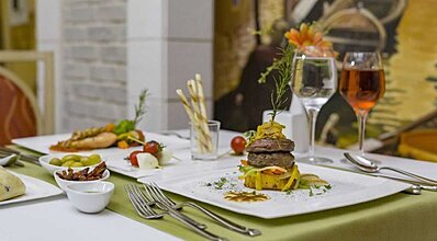 Royal Dragon Hotel Yeme / İçme