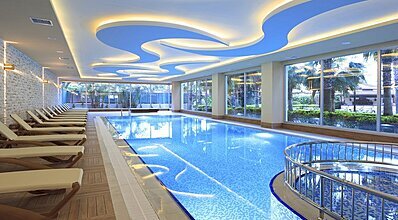 Royal Garden Beach Otel Havuz / Deniz