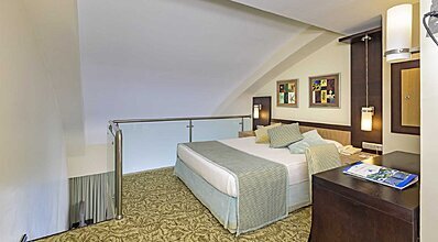 Royal Wings Hotel Lara Oda