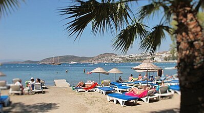 Sami Beach Hotel Havuz / Deniz