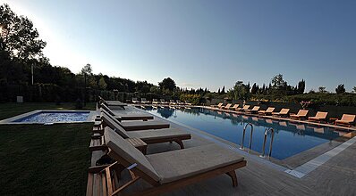 Sapanca Çayır Çimen Otel Havuz / Deniz