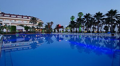 Saphir Hotel & Villas Havuz / Deniz