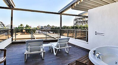 Saturn Palace Resort Hotel Oda