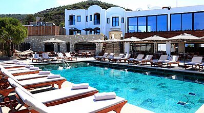 Senses Hotel Havuz / Deniz