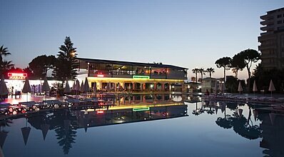 Senza Grand Santana Hotel Havuz / Deniz