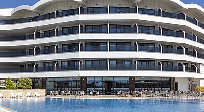 Seven For Life Termal Otel Havuz / Deniz