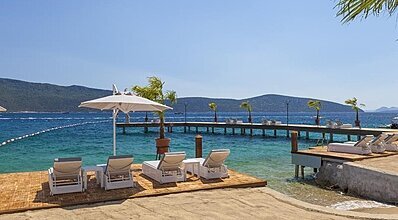 Sign By Ersan Havuz / Deniz