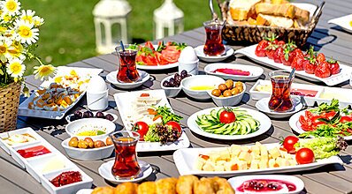 Suess Alaçatı Yeme / İçme