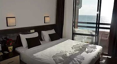 Sunday Beach Hotel Oda