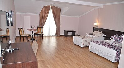 Sunshine Holiday Resort Oda