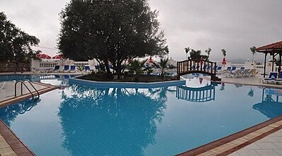 Sunshine Holiday Resort Havuz / Deniz