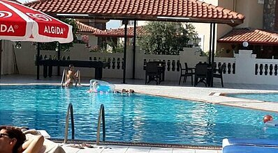 Sunshine Holiday Resort Havuz / Deniz