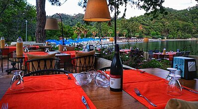 The Bay Beach Club Yeme / İçme