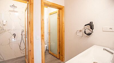 The Bay Beach Club Oda