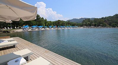 The Bay Beach Club Havuz / Deniz
